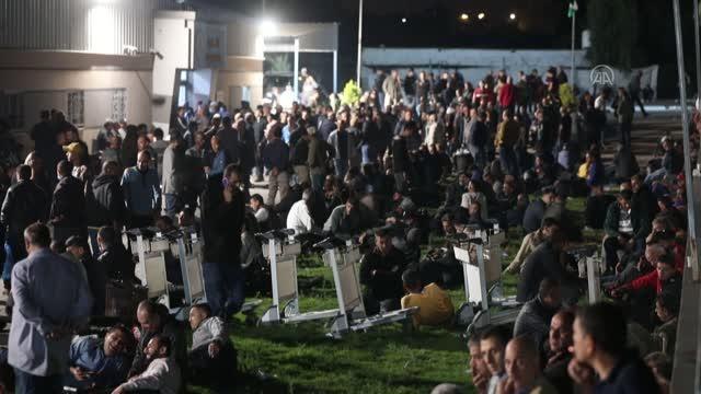 İsrail, Beyt Hanun Sınır Kapısı'nı Gazzeli işçilere yeniden açtı (2)