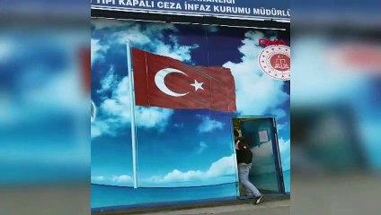 Kaçak göçmenleri fidye için alıkoyan şüpheli tutuklandı