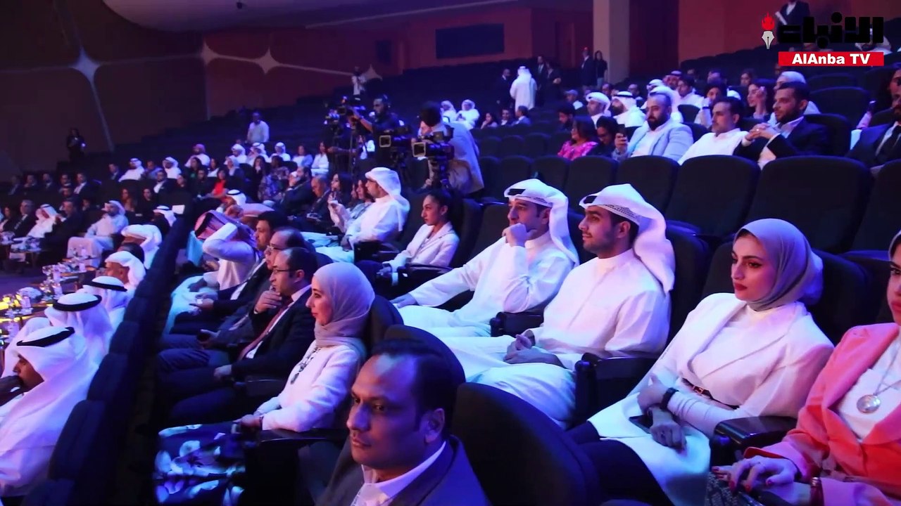 جامعة «AUM»