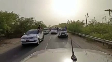 सैकड़ों वाहनों के साथ रालोपा सुप्रीमो हनुमान बेनीवाल का जयपुर कूच