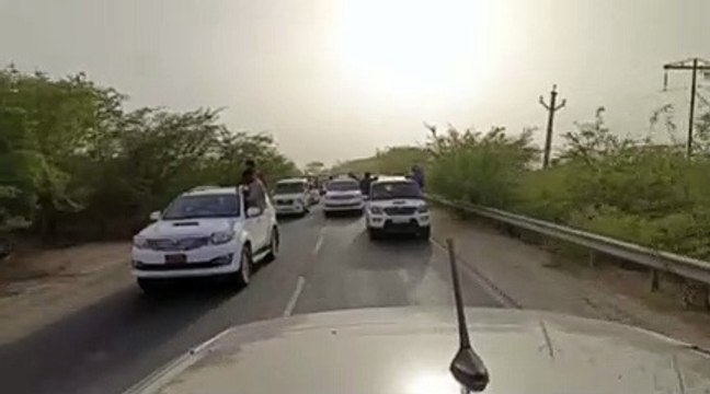 सैकड़ों वाहनों के साथ रालोपा सुप्रीमो हनुमान बेनीवाल का जयपुर कूच