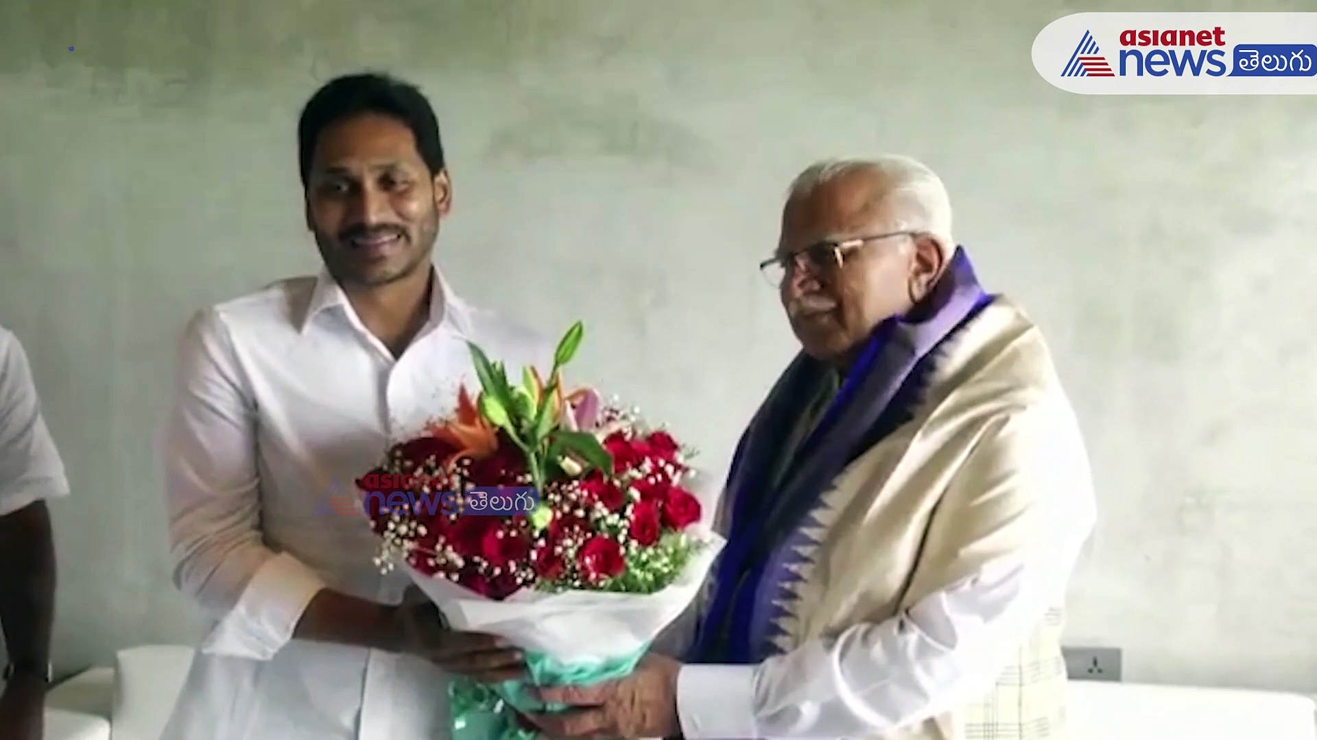 హర్యానా సీఎం ఖట్టర్ తో ముఖ్యమంత్రి వైఎస్ జగన్ భేటీ 