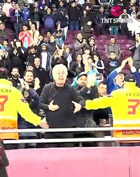 ¡Vamos, viejo! : la emocionante arenga con la que la hinchada despidió a los jugadores de Racing