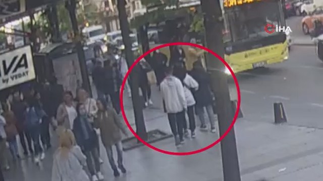 Şişli’de güpegündüz kapkaç şoku! İETT otobüsü ile kaçtı