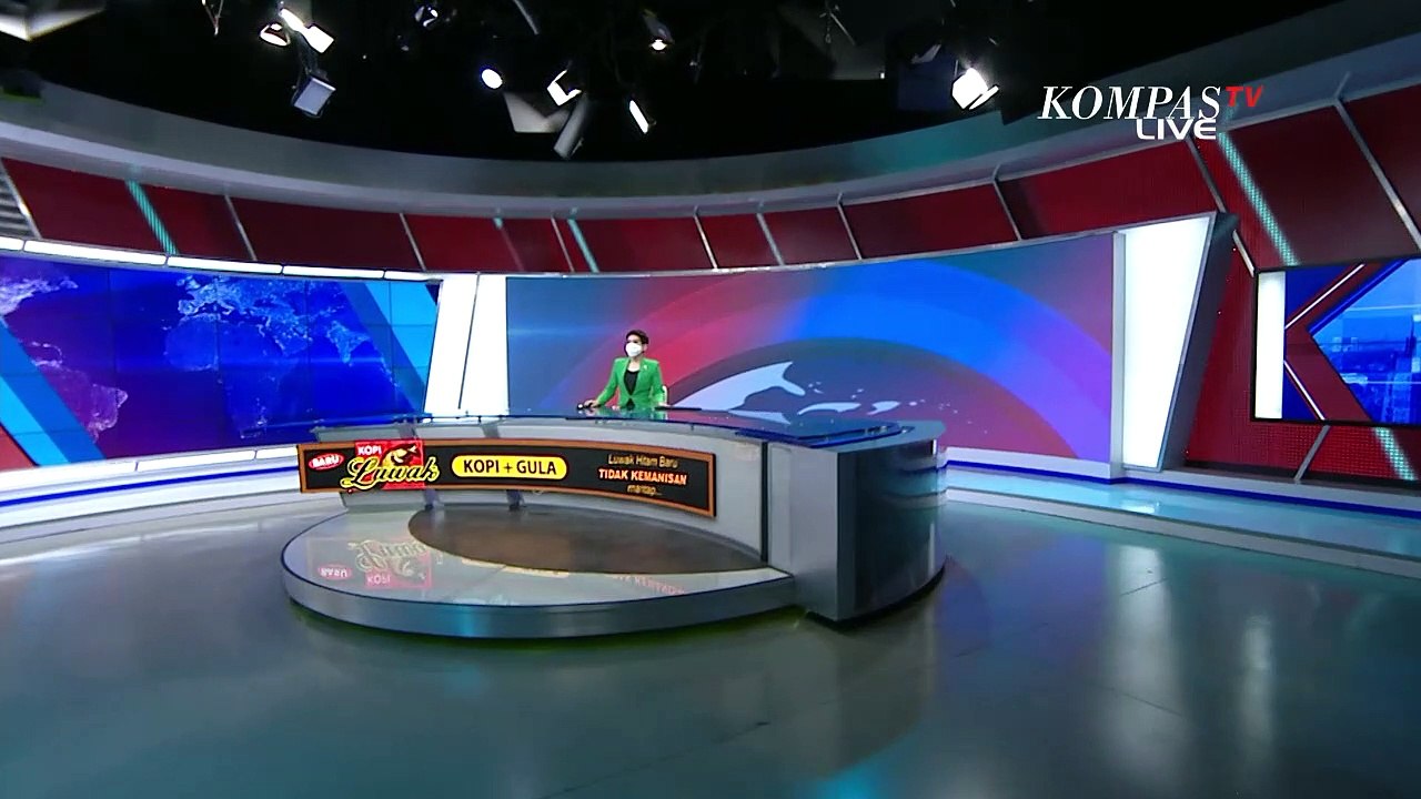 Akibat Rem Blong, Truk Pembawa Tripleks Terguling di Jalan Lingkar Utara Solo