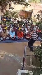 संगीत की मधुर धुनों पर झूमें बंदी