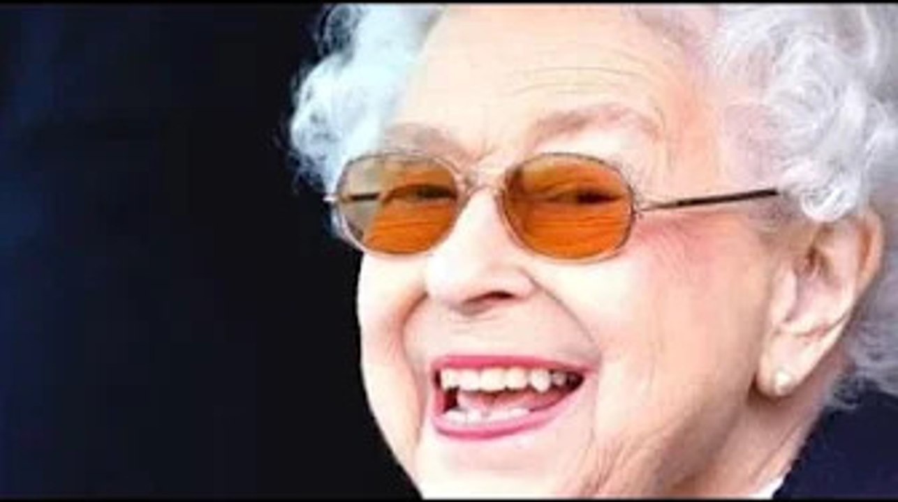 La dernière apparition de la reine montre qu'elle est "en très bon état", selon un commentateur roya