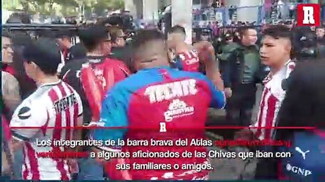 Aficionados de Atlas intentaron a agredir a fanáticos de Chivas duran te el Clásico Tapatío