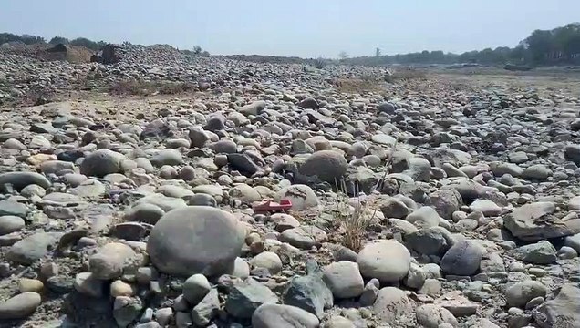 Illegal mining: अवैध खनन के खिलाफ अभियान फिर भी दौड़ते रहे बजरी के ट्रैक्टर