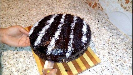 كيك الشكولاتة والكريم الباتسيير بمذاق لذيذ وسريع التحضير