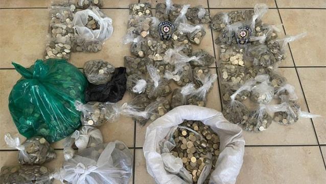Tam 70 kilo! İstanbul'da tedavüldeki bozuk paraları hurdacıya satarken yakalandılar
