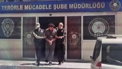 Son dakika... İçişleri Bakanlığı: Canlı bomba saldırısı hazırlığındaki DEAŞ'lı terörist, Şanlıurfa'da polisin operasyonuyla yakalandı.