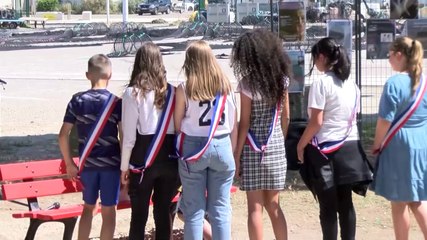 Violences intra-familiales : le banc rouge de Saint-Chamas a un an
