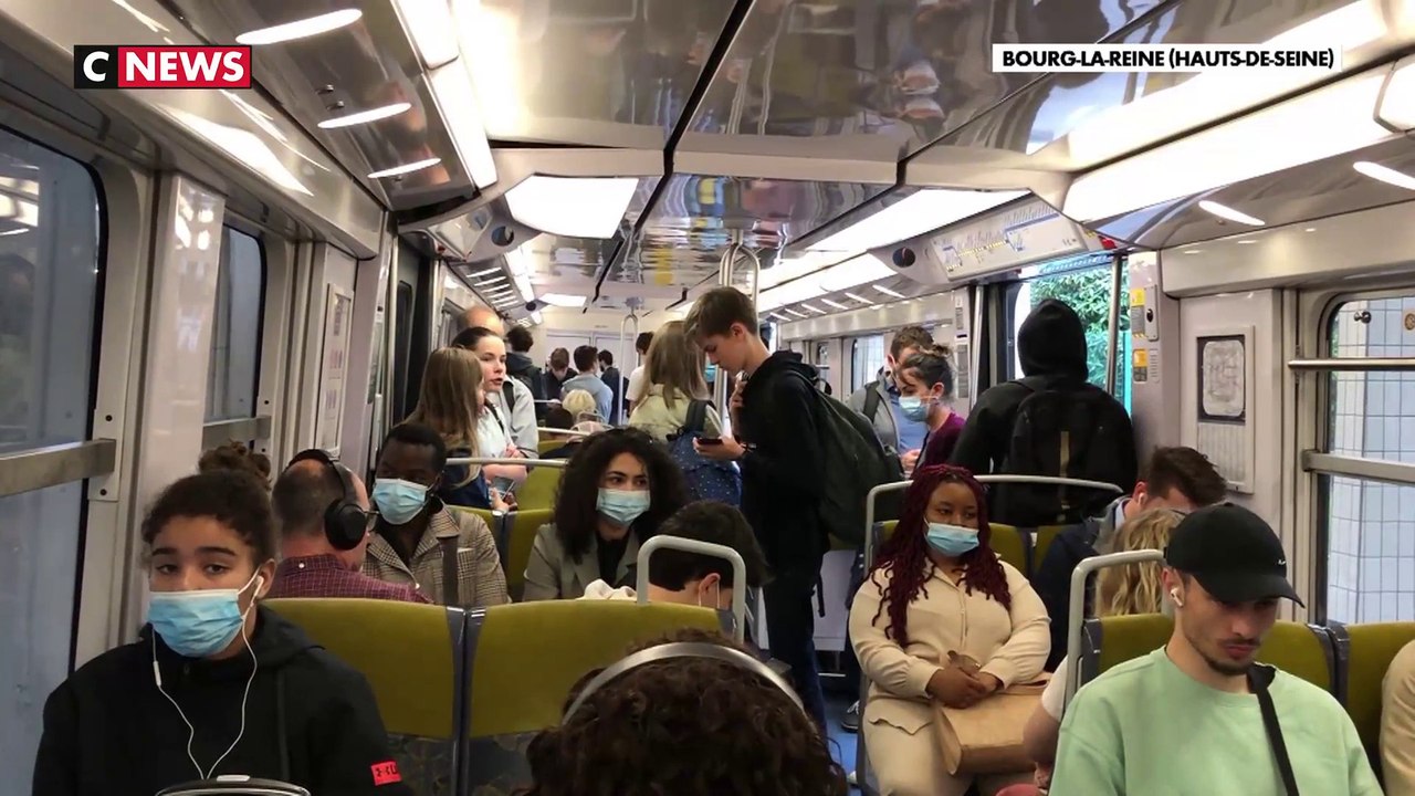 Covid-19: le port du masque n'est plus obligatoire à partir de ce lundi dans les transports publics