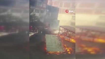 Yanan ahır ve samanlık paniğe neden oldu