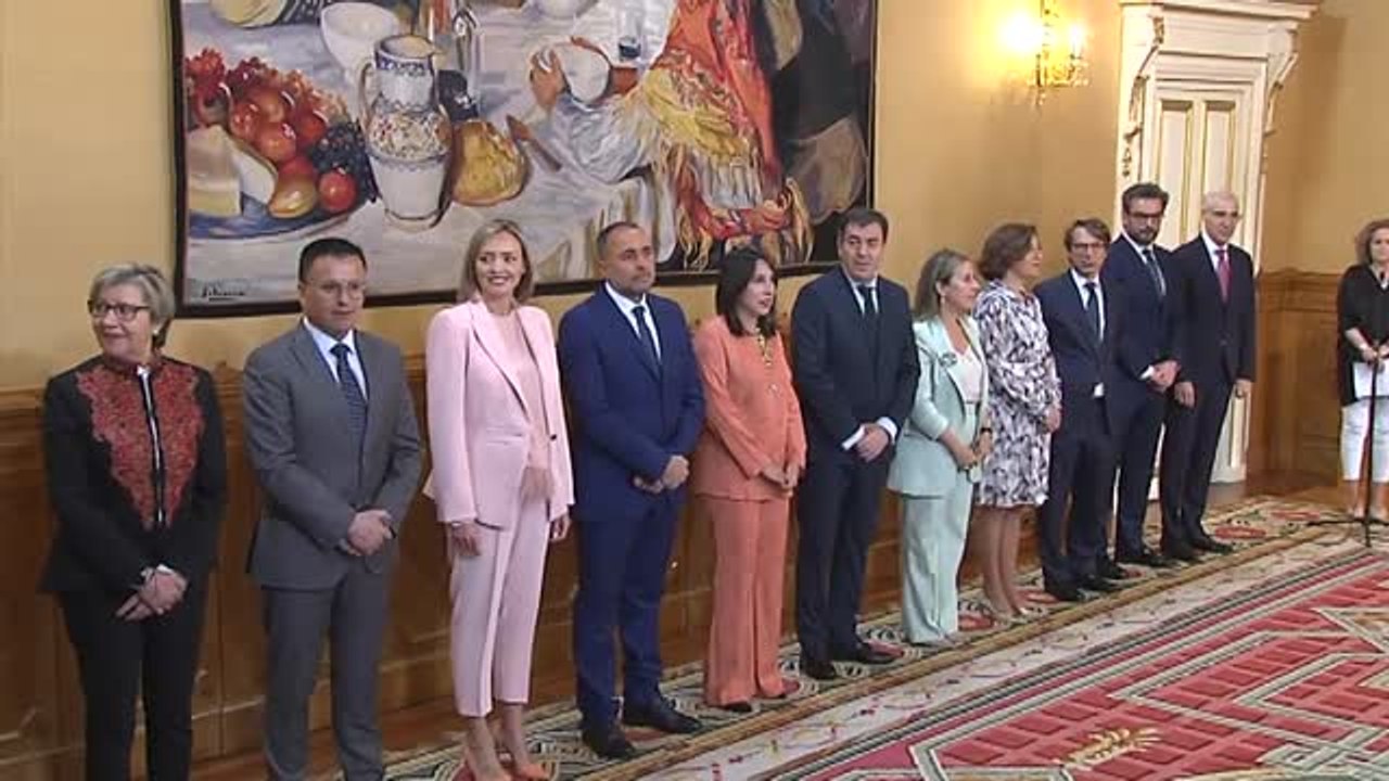 Echa a andar el nuevo gobierno de la Xunta encabezado por Alfonso Rueda
