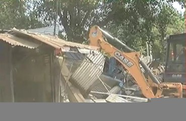 Mohali ਦੇ ਫੇਜ਼-1 'ਚ ਚੱਲਿਆ ਬੁਲਡੋਜ਼ਰ, ਲੋਕਾਂ ਦਾ AAP ਸਰਕਾਰ ਖਿਲਾਫ਼ ਗੁੱਸਾ