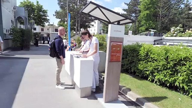 Roland-Garros 2022 - All et Wojo... un bureau sur terre battue à Roland-Garros