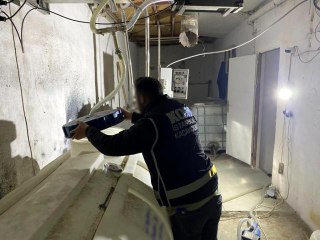 İstanbul'da sahte alkol üreticilerine baskın: 24 ton 875 litre etil alkol ele geçirildi