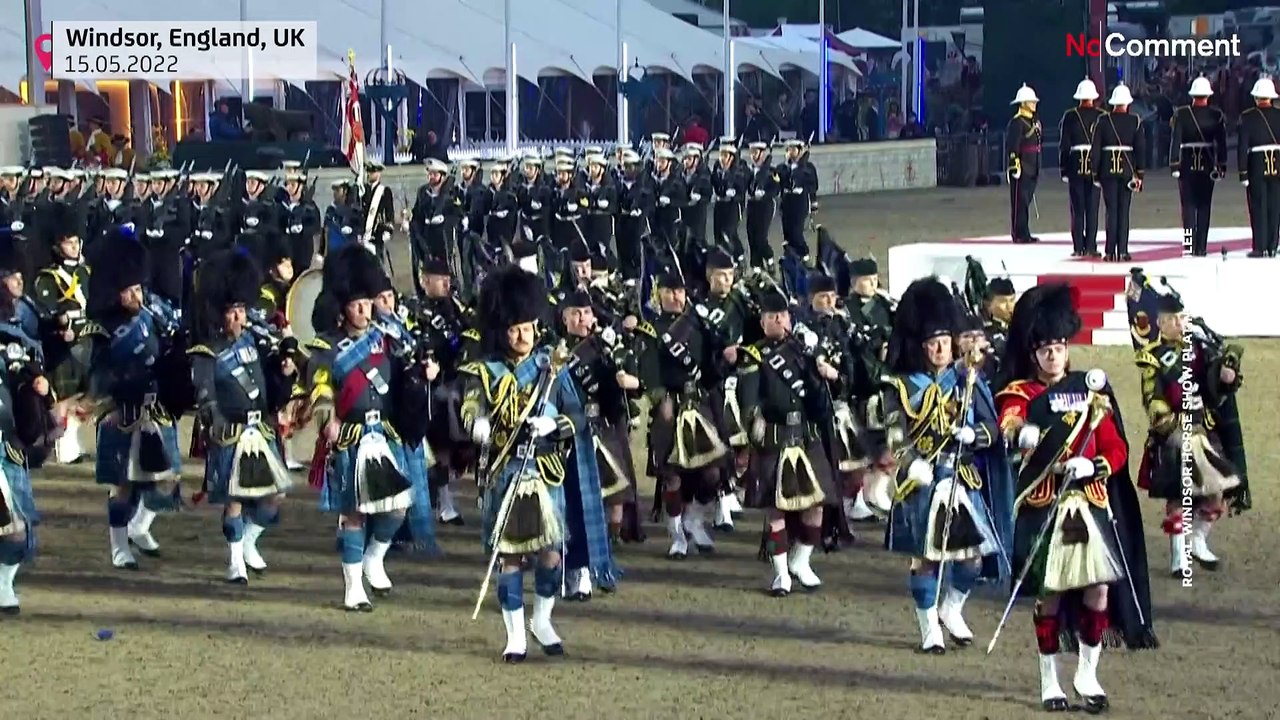 Erleichterung in Windsor: Die Queen geht wieder aus eigener Kraft
