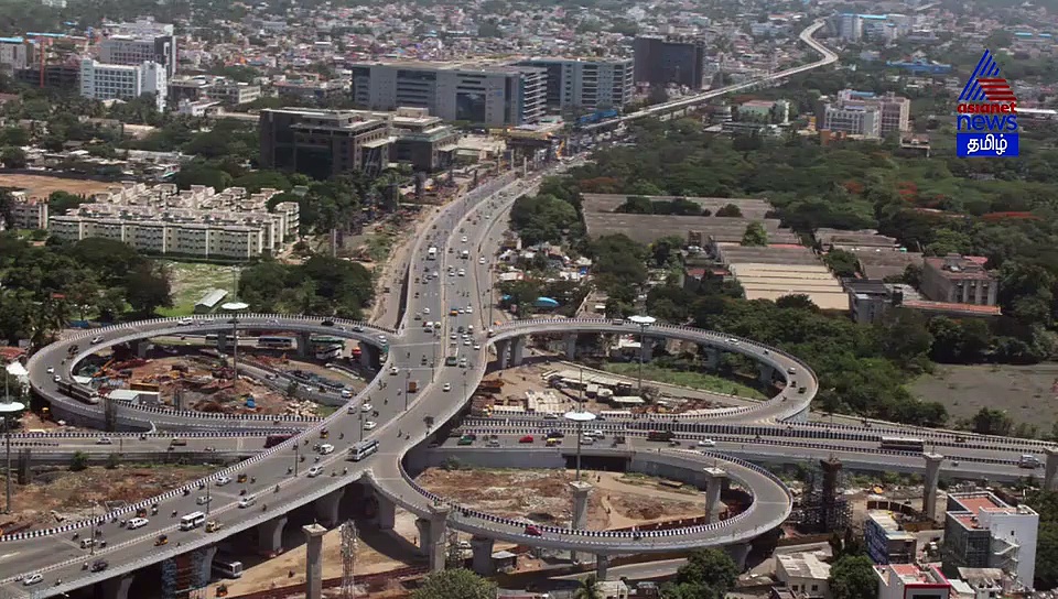 அடுக்குமாடி குடியிருப்பில் பெண்களின் ஆடைகளை மட்டும் திருடும் மர்மநபர்.. அதிகாலையில் நடந்த பரபரப்பு சம்பவம்..! வீடியோ