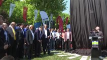 Anadolu Efes'in THY Avrupa Ligi şampiyonluk heykeli törenle açıldı