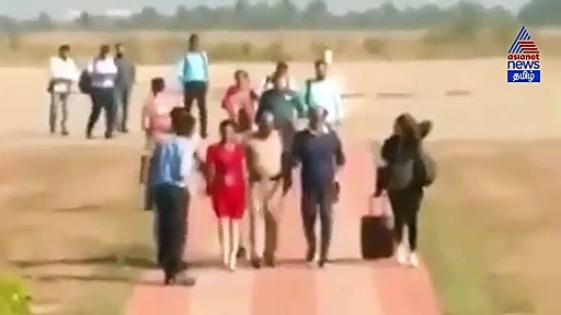 லெப்ட்ல மகள்... ரைட்டுல அழகிய இளம்பெண்... காட்டுக்குள் செல்லத் தயாரான ரஜினி..! வீடியோ