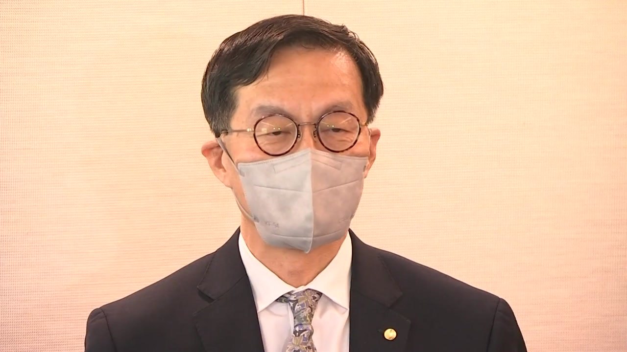 한은 총재 "기준금리 0.5%p 인상 완전 배제 아니다" / YTN