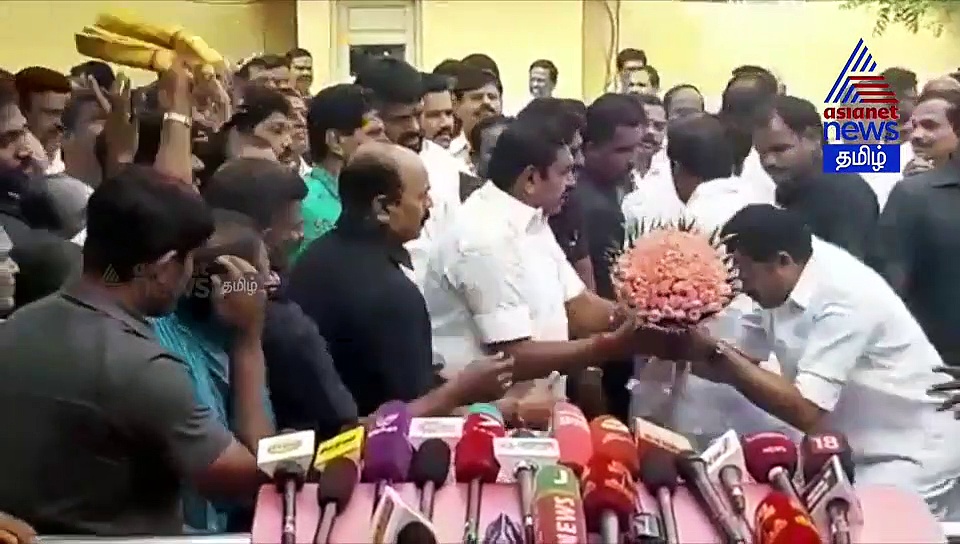 லண்டனில் முதல் நாளே மாஸ் காட்டிய எடப்பாடி..! வேற லெவல் வீடியோ