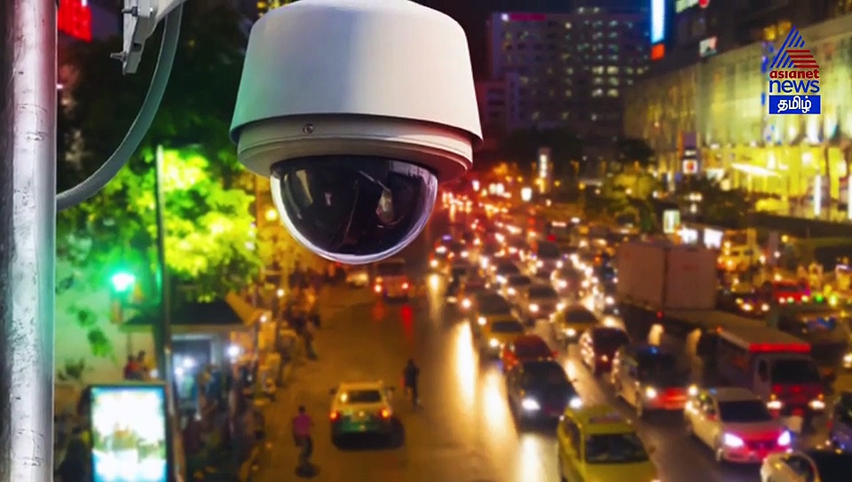 டீசண்டா ஸ்கூட்டில வந்த ஆன்டி.. என்ன செய்தாங்க தெரியுமா..? வெளியான சிசிடிவி காட்சி..!