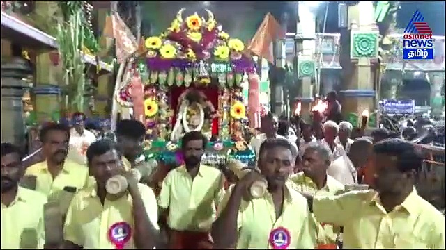 பண்ணாரிஅம்மன் கோயில் குண்டம் திருவிழா!! இலட்சக்கணக்கான பக்தர்கள் நீண்ட வரிசையில் காத்திருந்து தீ மிதித்த வீடியோ காட்சி...!