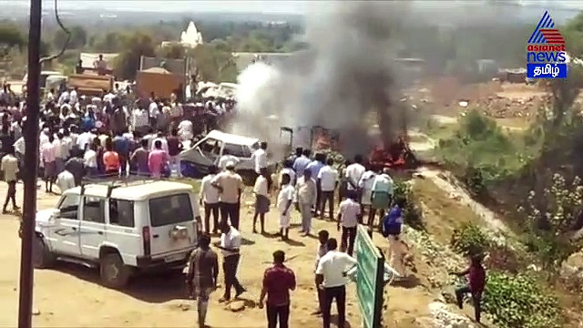 போலீஸ் ஸ்டேஷனில் திடீர் தீ... 30க்கும் மேற்பட்ட வாகனங்கள் எரிந்து நாசம்!! சூளகிரியில் பரபரப்பு : வீடியோ காட்சி