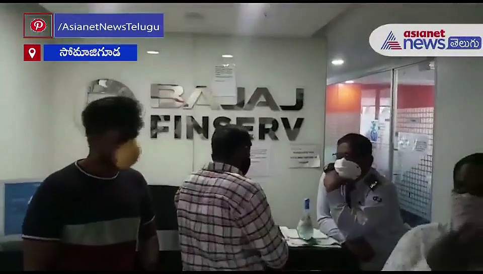 ఈఎంఐలు చెల్లించలేదని.. దాడికి దిగిన సిబ్బంది..