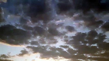 Morador faz registro de OVNIs no céu de fazenda Paranaense