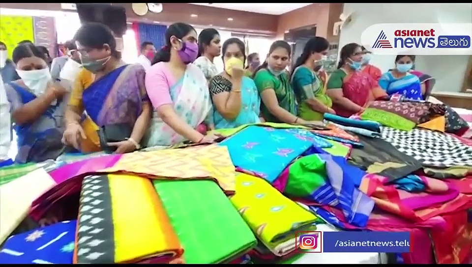 చేనేతకు చేయూత : జగదీష్ రెడ్డి నేతృత్వంలో పోచంపల్లిలో ప్రజాప్రతినిధుల షాపింగ్‌