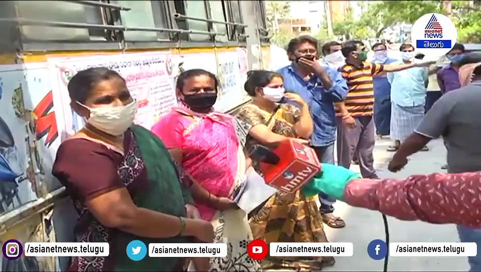 బస్సులో కిరాణా షాపులు.. వ్యాన్ లో ఏటీఎంలు.. ఖమ్మంలో వినూత్న ప్రయోగం..