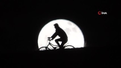 Van'da Ay tutulması görsel şölen oluşturdu