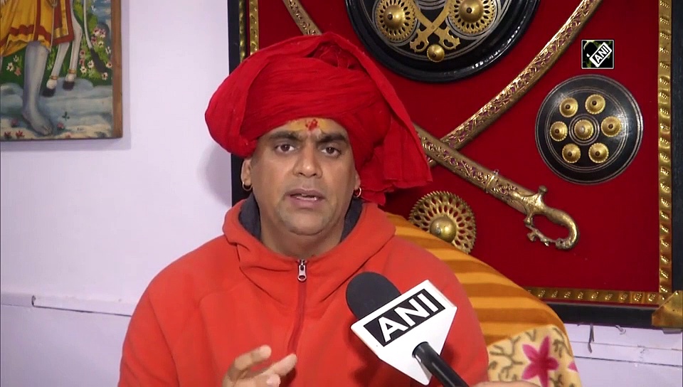 మాంసాహారం తీసుకోవడమే కరోనావైరస్ కు కారణం : స్వామి చక్రపాణి