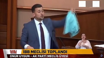 Ekrem İmamoğlu'nu 4 materyalle anlattı
