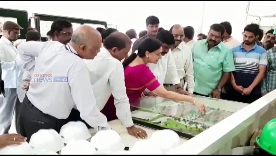 డబుల్‌ బెడ్‌రూమ్ ఇళ్ల నిర్మాణాన్ని పరిశీలించిన మంత్రి ప్రశాంత్ రెడ్డి (వీడియో)
