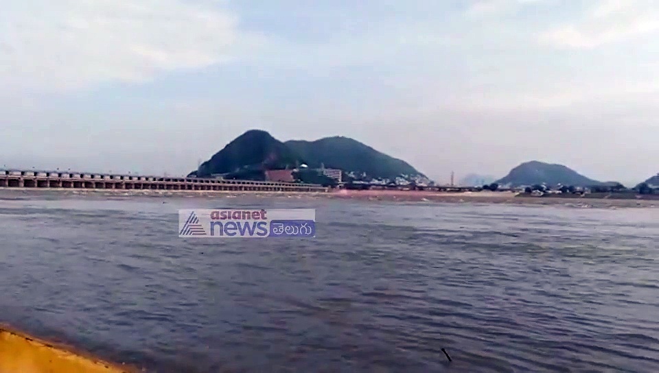 flood alert Video : ప్రజలు అప్రమత్తంగా ఉండాలి...వరద సమీక్ష చేసిన MLA