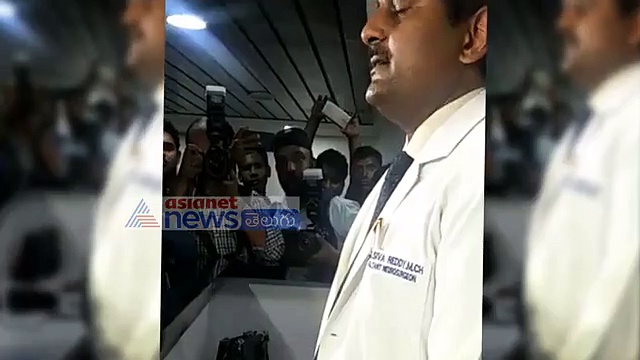 జగన్ గాయంపై వివరాలు చెప్పిన వైద్యుడు (వీడియో)