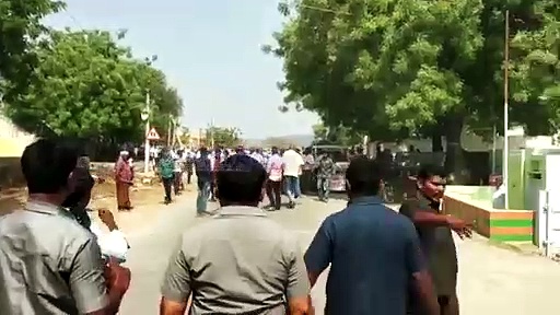 గురజాలలో కాసు మహేష్ రెడ్డిపై దాడి (వీడియో)