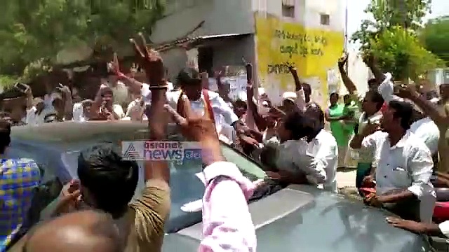 బడేటి బుజ్జి స్వైరవిహారం ఎంపీటీసీ భర్త, దళితుడు మట్టారాజుపై దాడి (వీడియో)