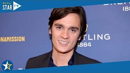 Alain-Fabien Delon en couple avec une jolie rousse : il partage leur langoureux baiser sur Instagram