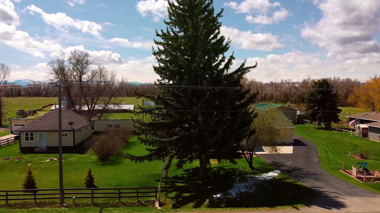 Aerial Tour Manhattan, Montana video Dailymotion