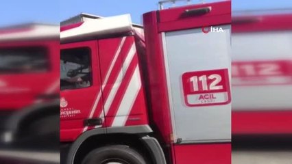 Esenyurt'ta yangın... Alevler tüm binayı sardı