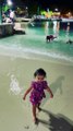 Γιώργος Λιανός: To... τρομερό βίντεο με την 14 μηνών κόρη του από την παραλία του Άγιο Δομίνικου