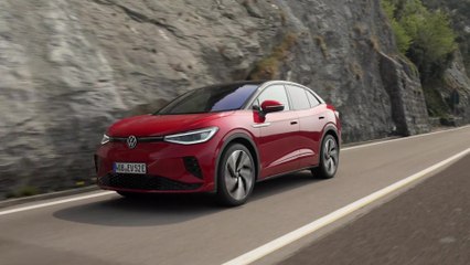 The new Volkswagen ID.5 GTX Driving Video