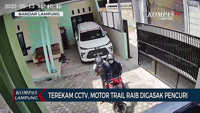 Terekam CCTV, Motor Trail Raib Digasak Pencuri